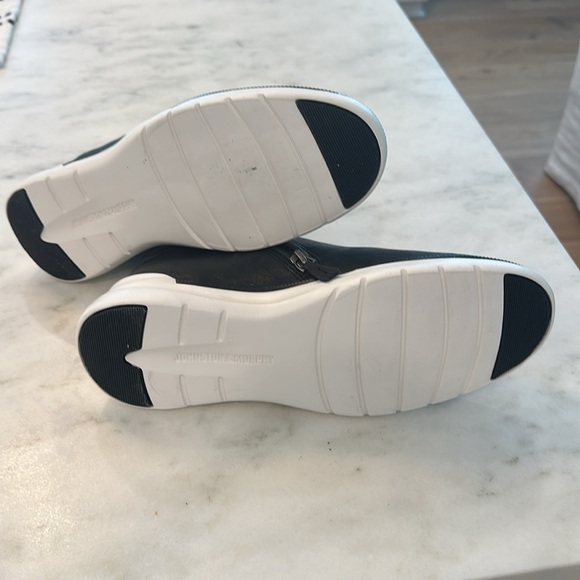 Johnston & Murphy Emery Zip Booties - Picture 6 of 10